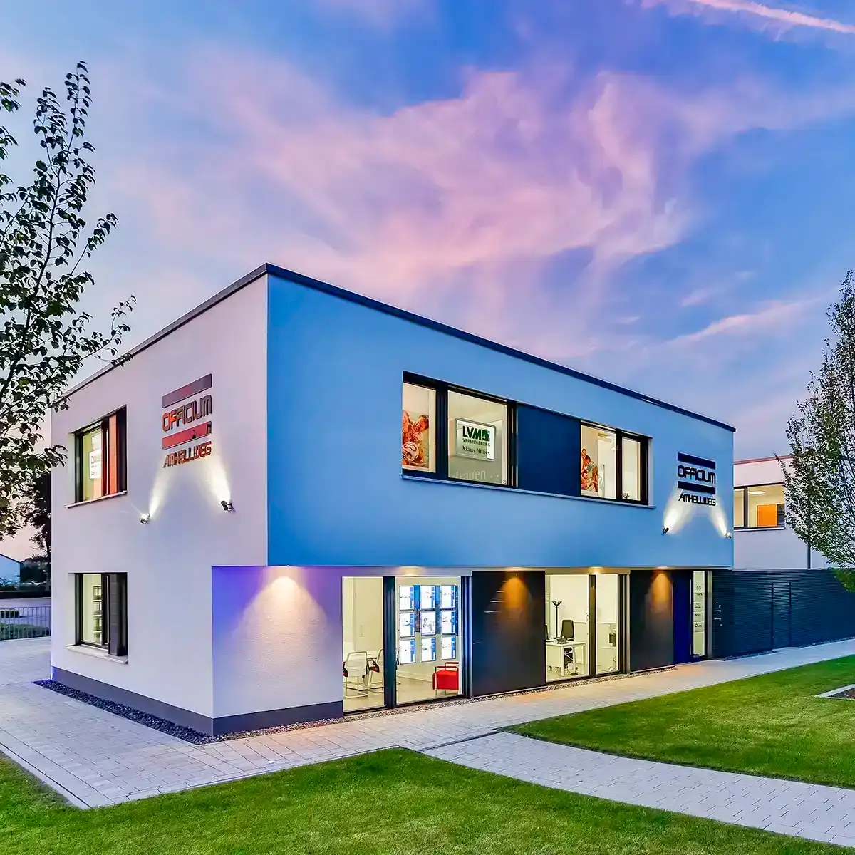 Außenarchitekturaufnahmen eines Bürogebäudes